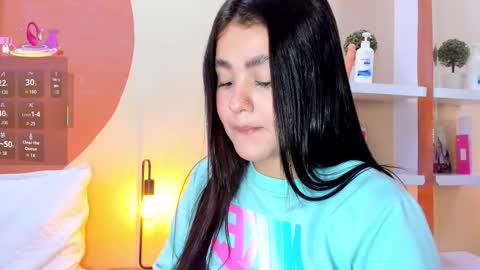 Snapshot of hanah_greey chatting on 01.07.26 HANAH online show from 01.07.26