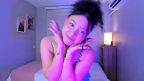 Snapshot of hanah_line chatting on 06.16.26 Hanna Lineros online show from 06.16.26