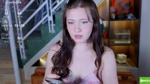 Snapshot of hanahwoods chatting on 03.04.26 hanahwoods online show from 03.04.26