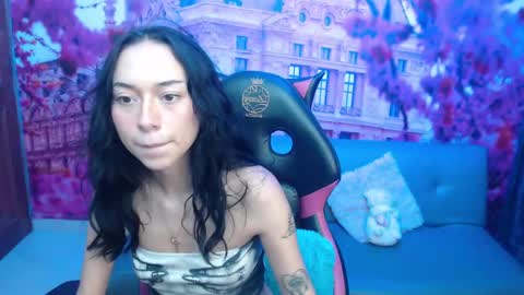 Snapshot of hanaku_8 chatting on 12.05.24 Hanaku online show from 12.05.24