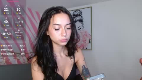 Snapshot of hanaku_8 chatting on 05.27.26 Hanaku online show from 05.27.26