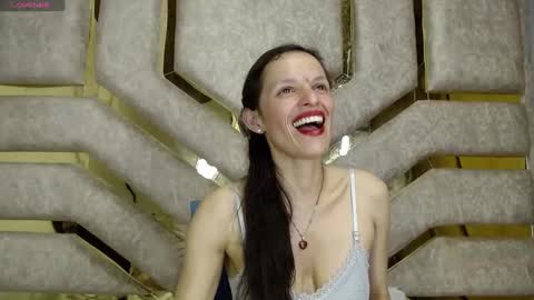 Snapshot of hanamor chatting on 12.02.24 Hana.......Fansly - content being added daily.. online show from 12.02.24