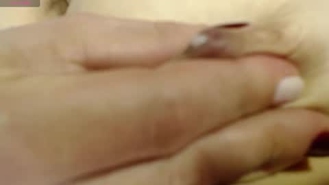 Snapshot of hanamor chatting on 12.04.24 Hana.......Fansly - content being added daily.. online show from 12.04.24