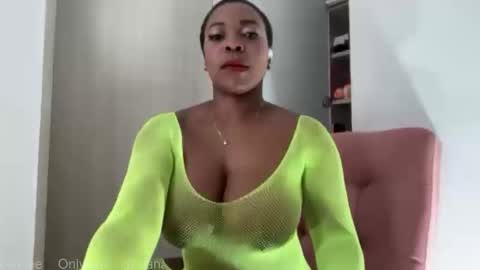 Hana  online show from 10.15.25