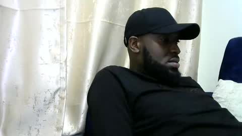 Snapshot of handsome_king30 chatting on 12.03.24 handsome king online show from 12.03.24