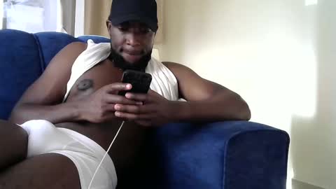 Snapshot of handsome_king30 chatting on 01.22.25 handsome king online show from 01.22.25