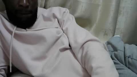 Snapshot of handsome_king30 chatting on 11.10.25 handsome king online show from 11.10.25