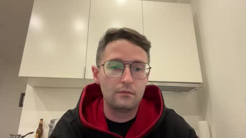 Snapshot of handsome_sasha chatting on 11.06.25 Sasha online show from 11.06.25