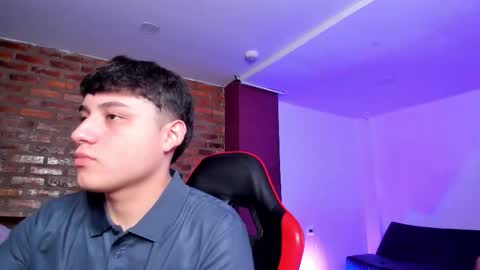 leonardfarrucknick and otis online show from 03.04.26