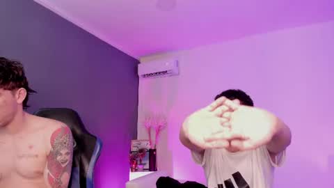 Snapshot of handsomeboys19 chatting on 06.30.26 leonardfarrucknick and otis online show from 06.30.26