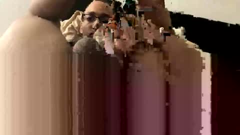 Snapshot of handsomehasen chatting on 03.22.26 handsomehasen online show from 03.22.26