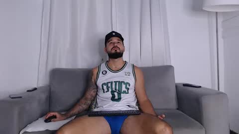 Snapshot of handsomen69 chatting on 02.11.26 Handsomen online show from 02.11.26