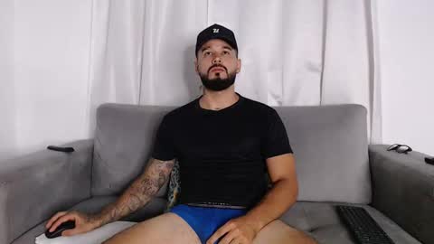 Snapshot of handsomen69 chatting on 04.28.26 Handsomen online show from 04.28.26