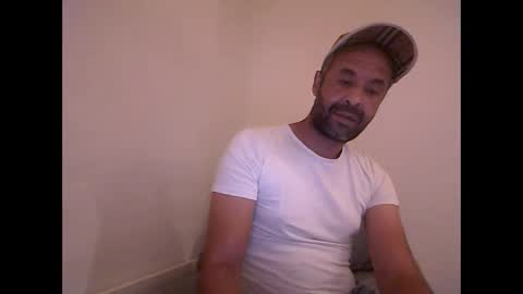 Snapshot of handsomepenis20cm chatting on 09.09.25 handsomepenis20cm online show from 09.09.25