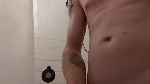 Snapshot of handsomerob42 chatting on 10.11.25 handsomerob42 online show from 10.11.25