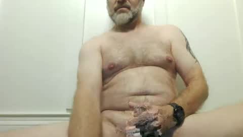 Snapshot of handyman1968 chatting on 10.14.25 handyman1968 online show from 10.14.25