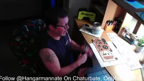 Snapshot of hangarmannate chatting on 05.12.26 Nate online show from 05.12.26