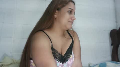 Snapshot of hankalanna chatting on 10.13.25 Hank alanna online show from 10.13.25