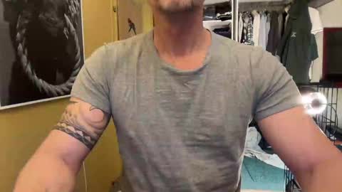 hanky online show from 01.20.25