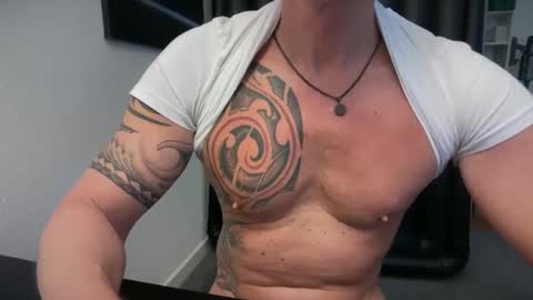 hanky online show from 04.13.26