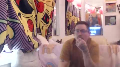 Snapshot of hankrams chatting on 02.11.26 hank rams online show from 02.11.26