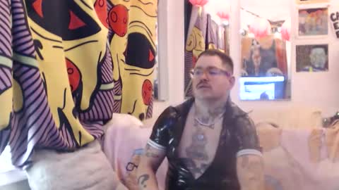 Snapshot of hankrams chatting on 02.14.26 hank rams online show from 02.14.26