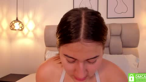 Snapshot of hanna__evans_ chatting on 04.25.26 hanna__evans_ online show from 04.25.26