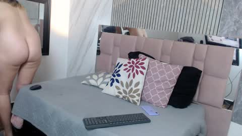 Snapshot of hanna__palmer1 chatting on 11.12.25 Hanna Palmer online show from 11.12.25