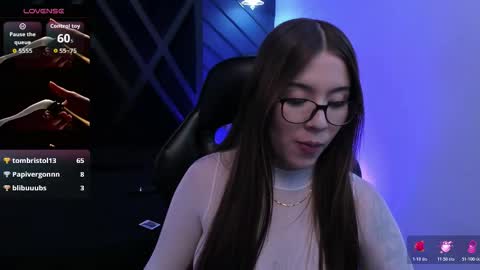 Snapshot of hanna_beckerr chatting on 02.14.26 HANNA BECKER online show from 02.14.26