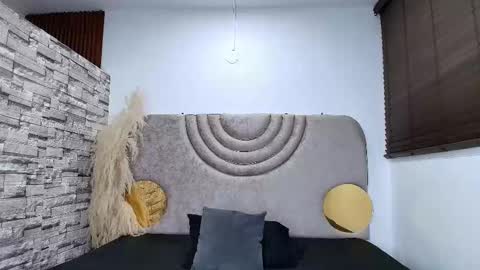 Hanna Castro online show from 12.18.25