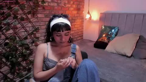 Snapshot of hanna_clark__ chatting on 05.05.26 Hanna clark online show from 05.05.26