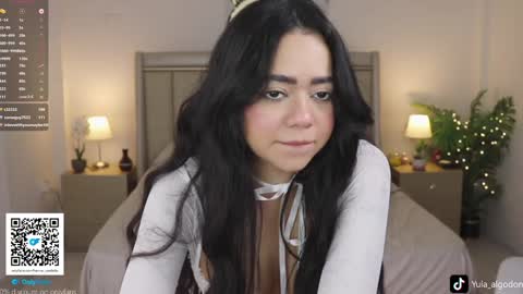 hanna_costtello online show from 01.08.25