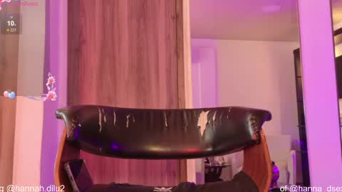 Snapshot of hanna_dilu chatting on 04.18.26 hannah dilau online show from 04.18.26
