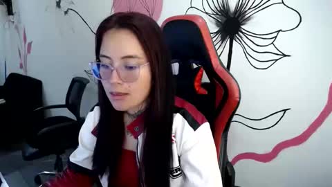 Snapshot of hanna_hot77 chatting on 05.09.26 mara online show from 05.09.26