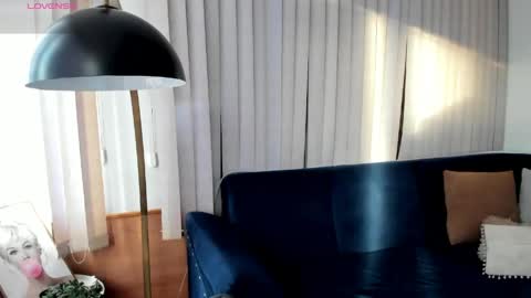 Snapshot of hanna_klover chatting on 05.13.26 Hanna Klover online show from 05.13.26