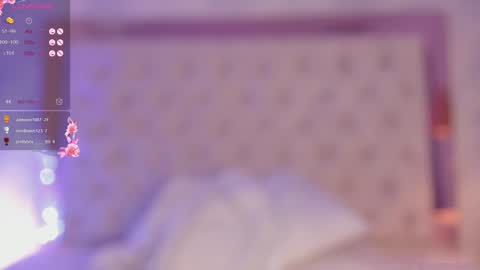 Snapshot of hanna_lee02 chatting on 12.20.24 Hanna Lee online show from 12.20.24