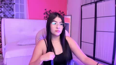 Snapshot of hanna_lee4 chatting on 03.26.26 Hanna online show from 03.26.26