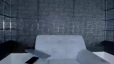 Hanna lens online show from 10.17.25