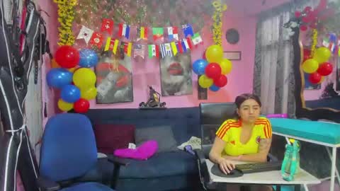 Snapshot of hanna_mature01 chatting on 06.17.26 Hanna online show from 06.17.26