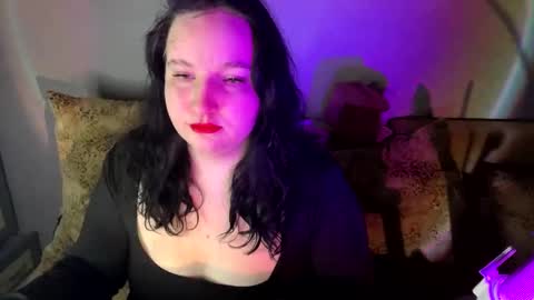 hanna_mildss online show from 02.23.25