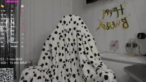 Snapshot of hanna_montanas chatting on 02.02.25 hanna montanas online show from 02.02.25