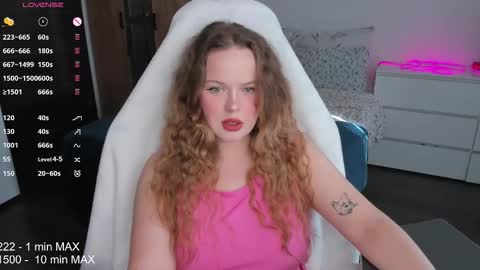 Snapshot of hanna_montanas chatting on 09.21.25 hanna montanas online show from 09.21.25