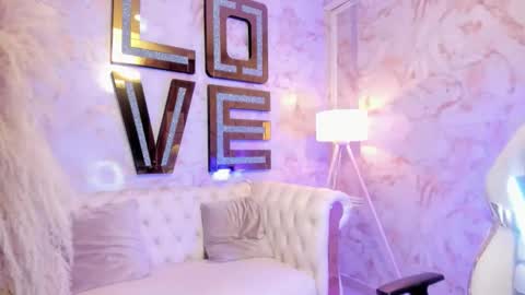 EVA online show from 03.25.26