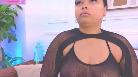 Snapshot of hanna_squirt_1 chatting on 04.29.26 HANNA SOFIA online show from 04.29.26