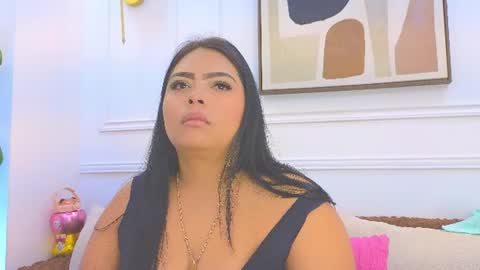 Snapshot of hanna_squirt_1 chatting on 06.15.26 HANNA SOFIA online show from 06.15.26