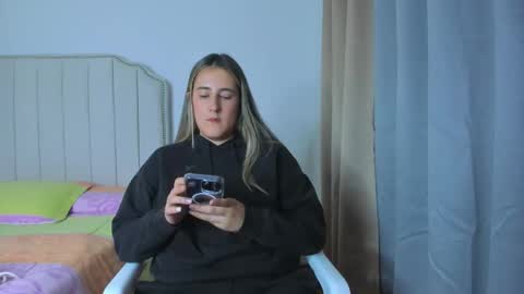 Snapshot of hannaa86 chatting on 05.10.26 Hanna online show from 05.10.26