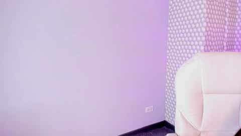 Snapshot of hannadowling_gh chatting on 09.28.25 Hanna online show from 09.28.25