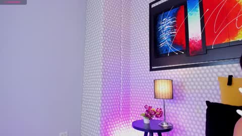 Snapshot of hannadowling_gh chatting on 10.15.25 Hanna online show from 10.15.25