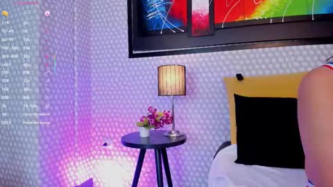 Snapshot of hannadowling_gh chatting on 10.16.25 Hanna online show from 10.16.25