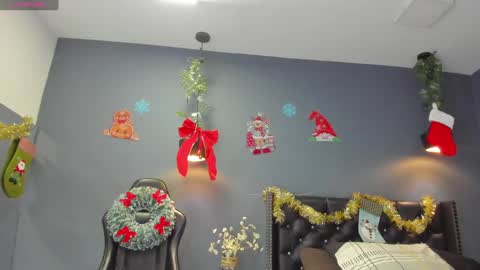 HANNAH MILLER online show from 12.20.24